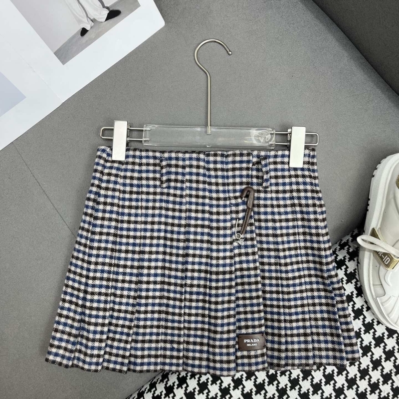 Pra*a skirts
